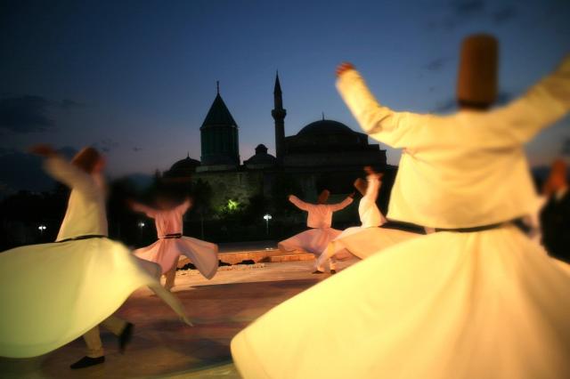 Zapomenutá hora Nemrut aneb cesta na východ Turecka