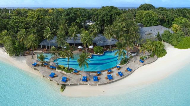 Royal Island Resort & Spa Maldives