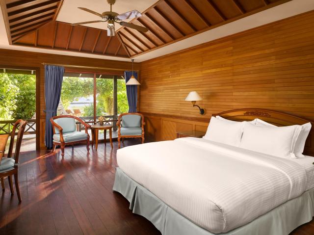 Royal Island Resort & Spa Maldives