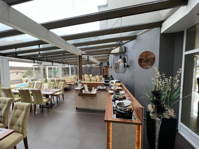 Hotel Xavin