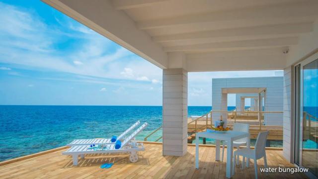 Hotel Sandies Bathala Resort