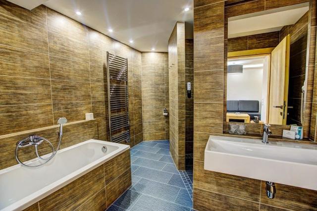 Hotel Pieris
