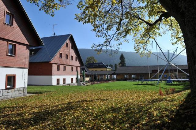Hotel Skiland Ostružná