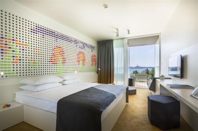 Family hotel Amarin