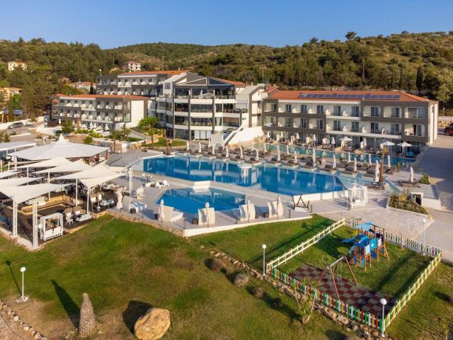 Hotel Blue Dream Palace