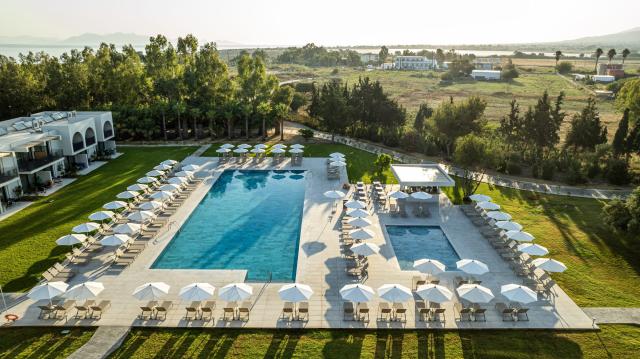 Hotel Caravia Beach