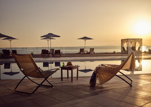 Hotel Cavo Orient Beach Hotel & Suites
