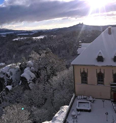 Zámecký Hotel Hrubá Skála