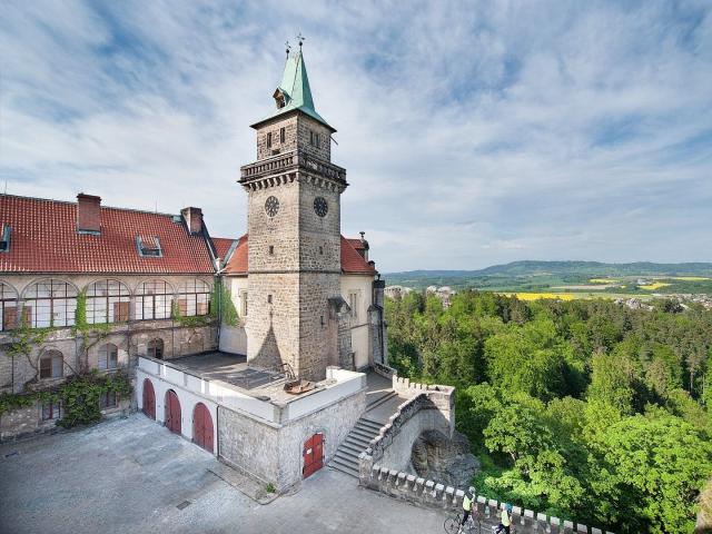 Zámecký Hotel Hrubá Skála