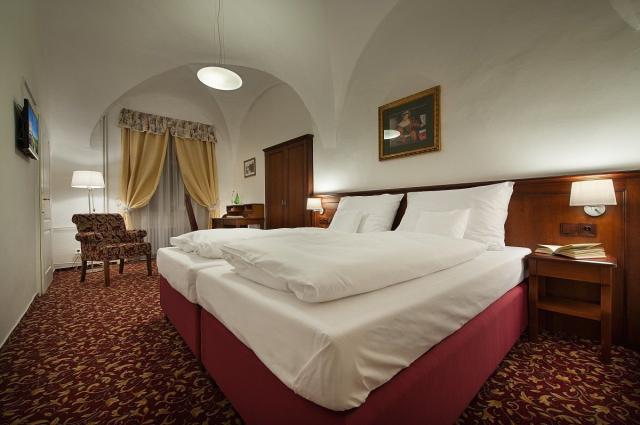 Zámecký Hotel Hrubá Skála