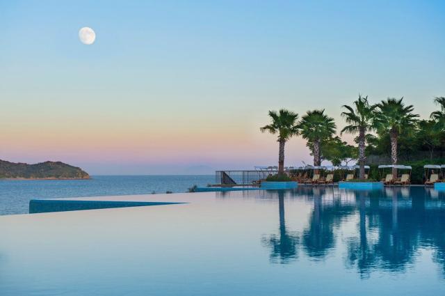 Hotel Xanadu Island