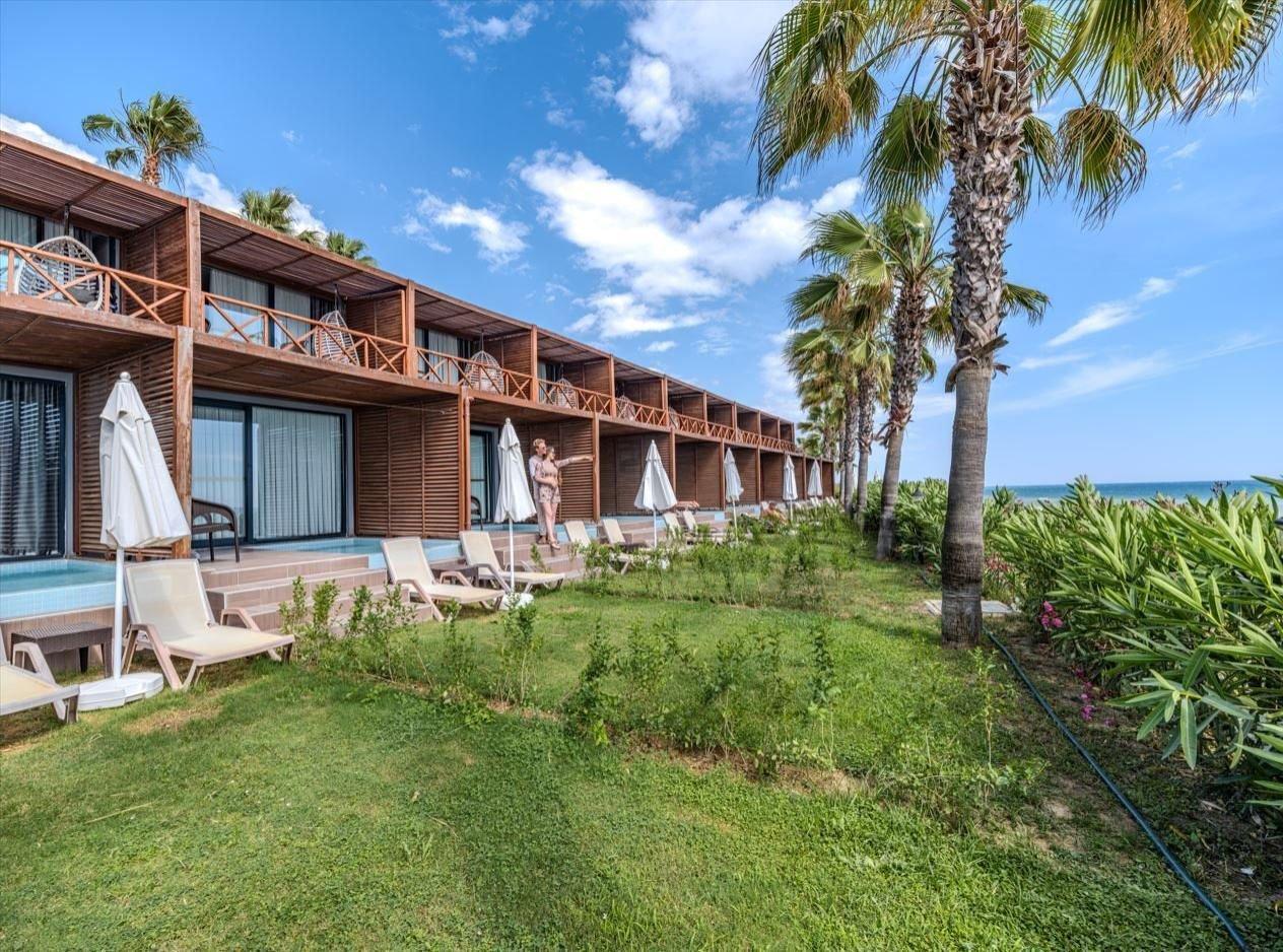 Hotel Adora Calma Beach