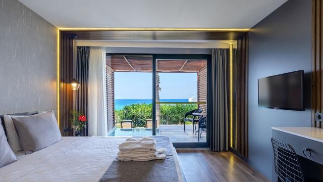 Hotel Adora Calma Beach