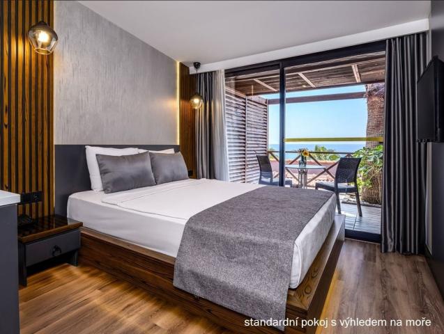 Hotel Adora Calma Beach
