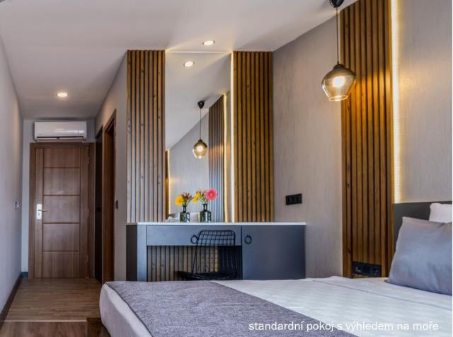 Hotel Adora Calma Beach