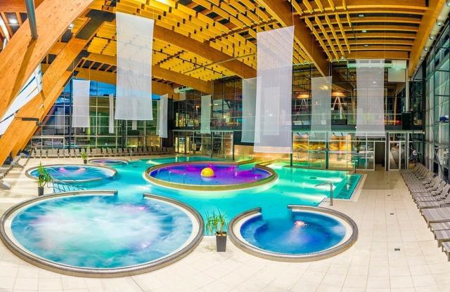Hotel Aquacity Mountain View