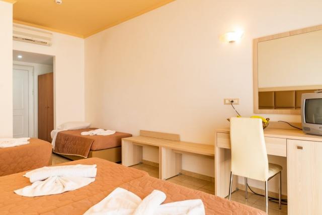 Hotel Relax