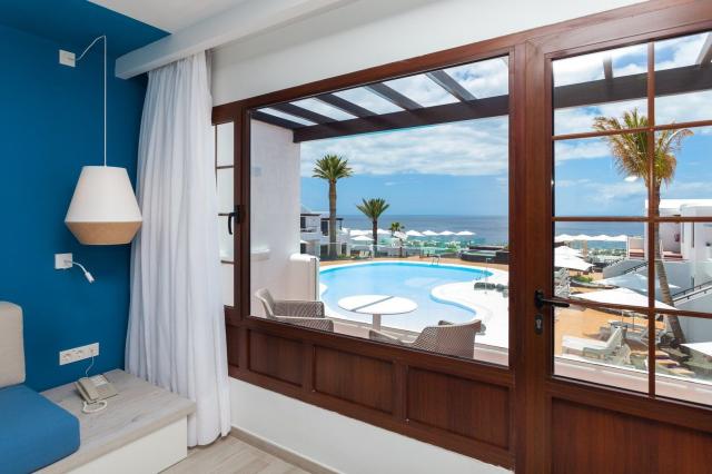 Aparthotel R2 Bahia Kontiki Beach