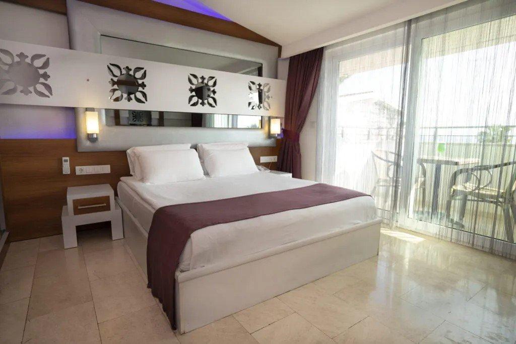 Hotel Flora Garden Beach