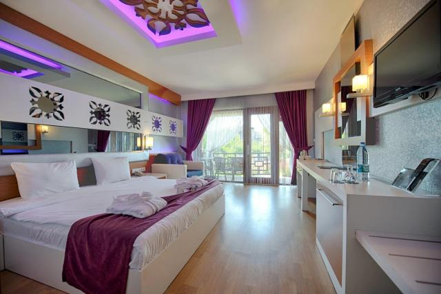 Hotel Flora Garden Beach