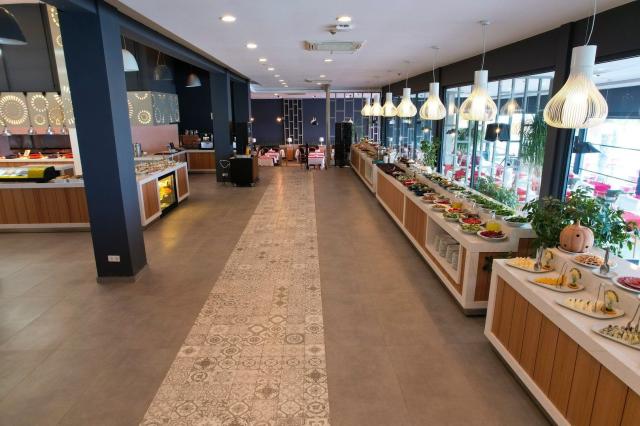 Hotel Flora Garden Beach