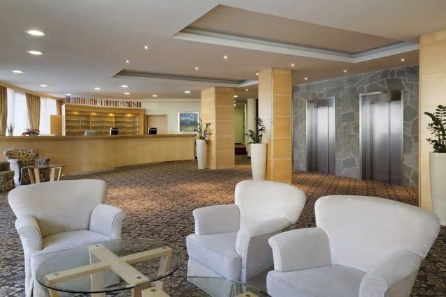 Ramada Hotel & Suites (ex Prisank)