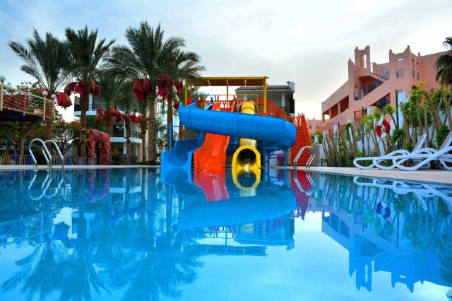 Hotel Minamark Beach Resort