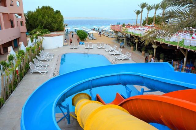 Hotel Minamark Beach Resort