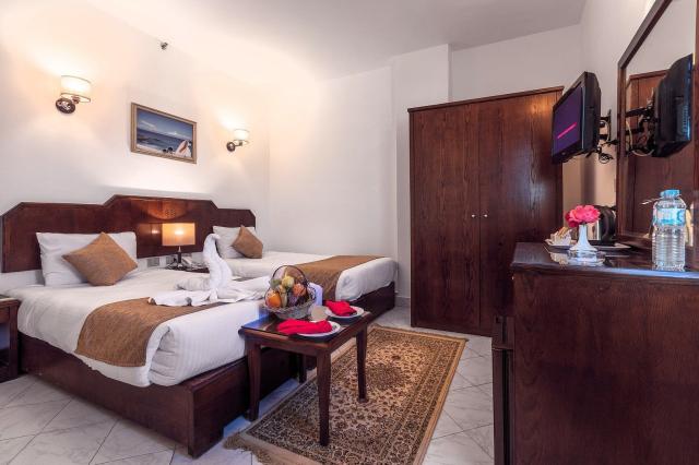 Hotel Minamark Beach Resort