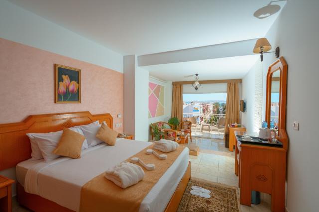 Hotel Minamark Beach Resort