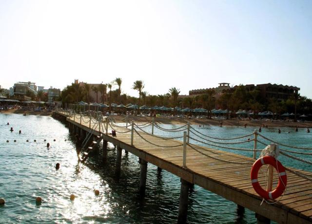 Hotel Minamark Beach Resort
