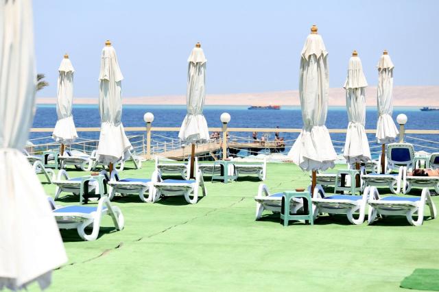 Hotel Minamark Beach Resort
