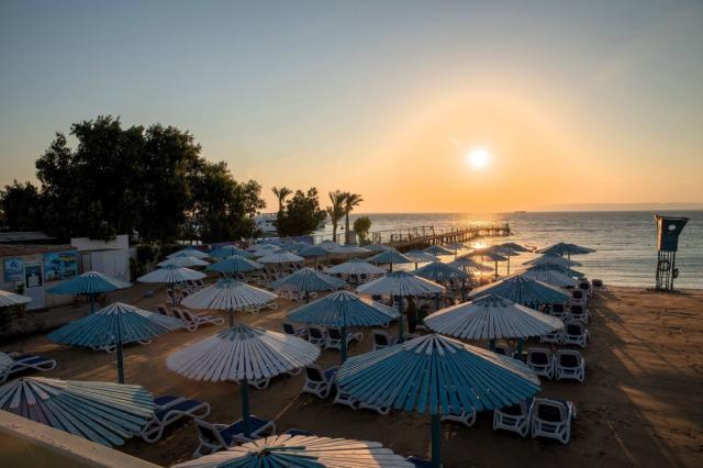 Hotel Minamark Beach Resort