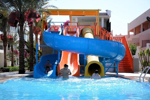 Hotel Minamark Beach Resort