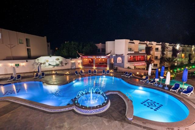 Hotel Minamark Beach Resort