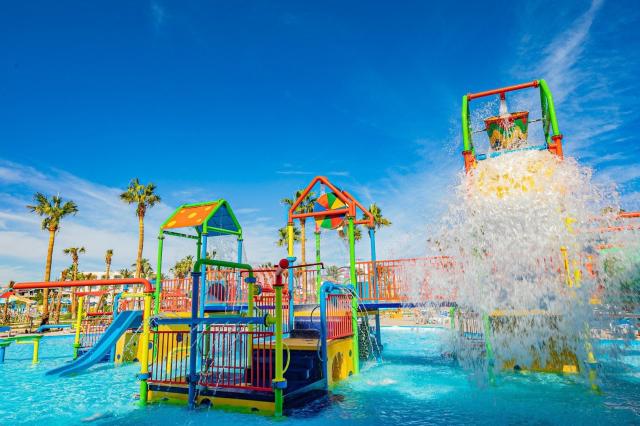 Hotel Titanic Resort and Aqua Park