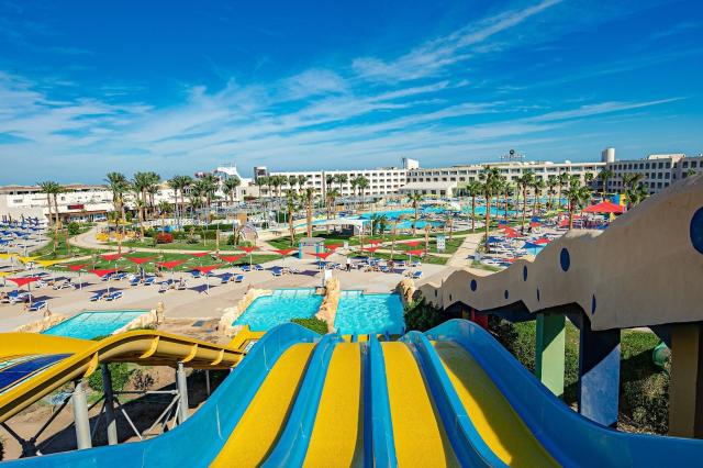 Hotel Titanic Resort and Aqua Park
