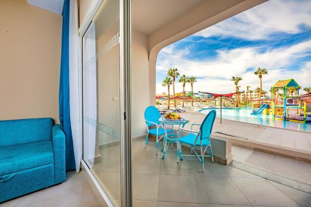 Hotel Titanic Resort and Aqua Park