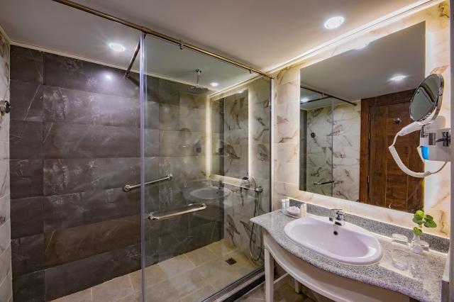 Hotel Titanic Resort and Aqua Park