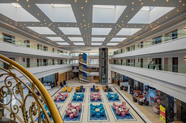 Hotel Titanic Resort and Aqua Park