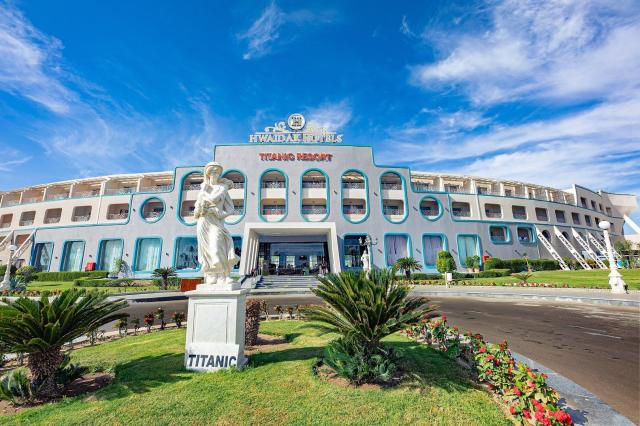 Hotel Titanic Resort and Aqua Park