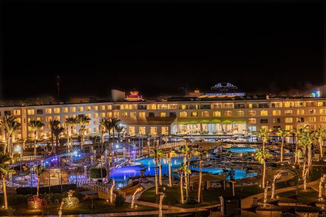 Hotel Titanic Resort and Aqua Park