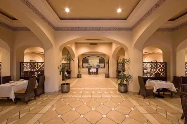Hotel Jaz Almaza Beach Resort