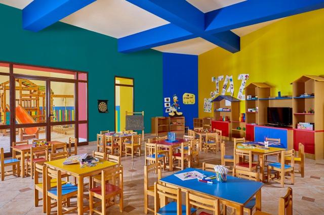 Hotel Jaz Almaza Beach Resort
