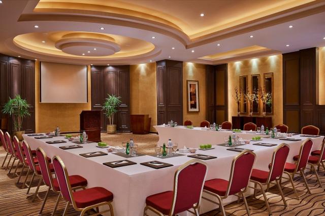 Hotel Jaz Almaza Beach Resort