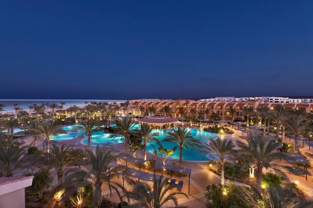 Hotel Jaz Almaza Beach Resort