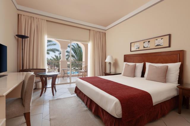 Hotel Jaz Almaza Beach Resort