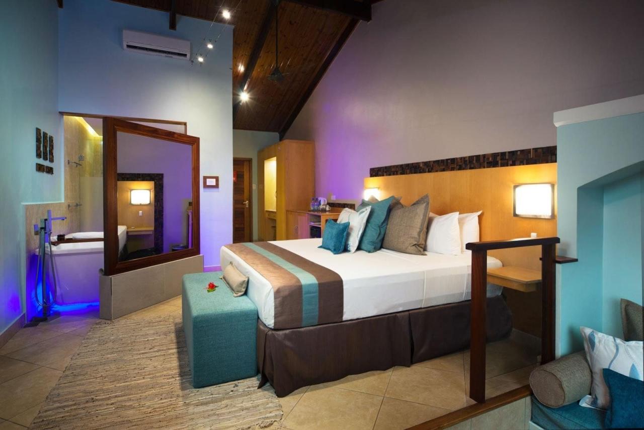 Hotel Coco De Mer & Black Parrot Suites