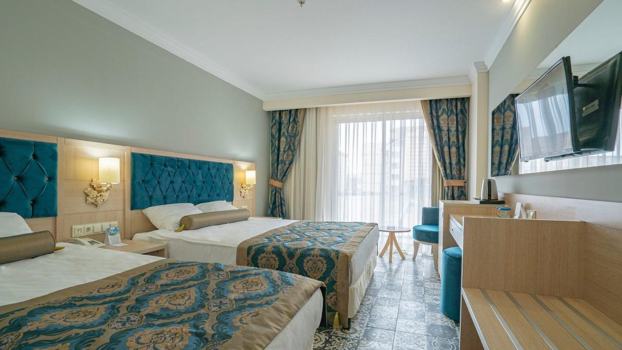 Hotel Dream World Palace