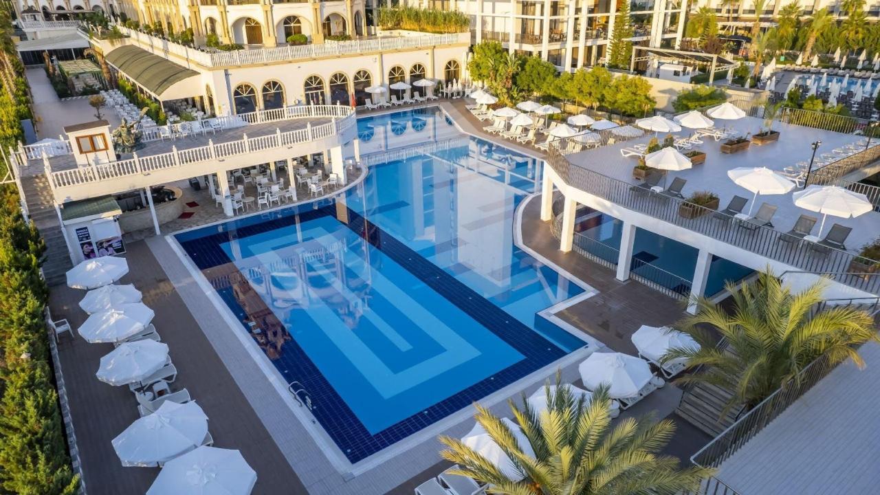 Hotel Jadore Deluxe